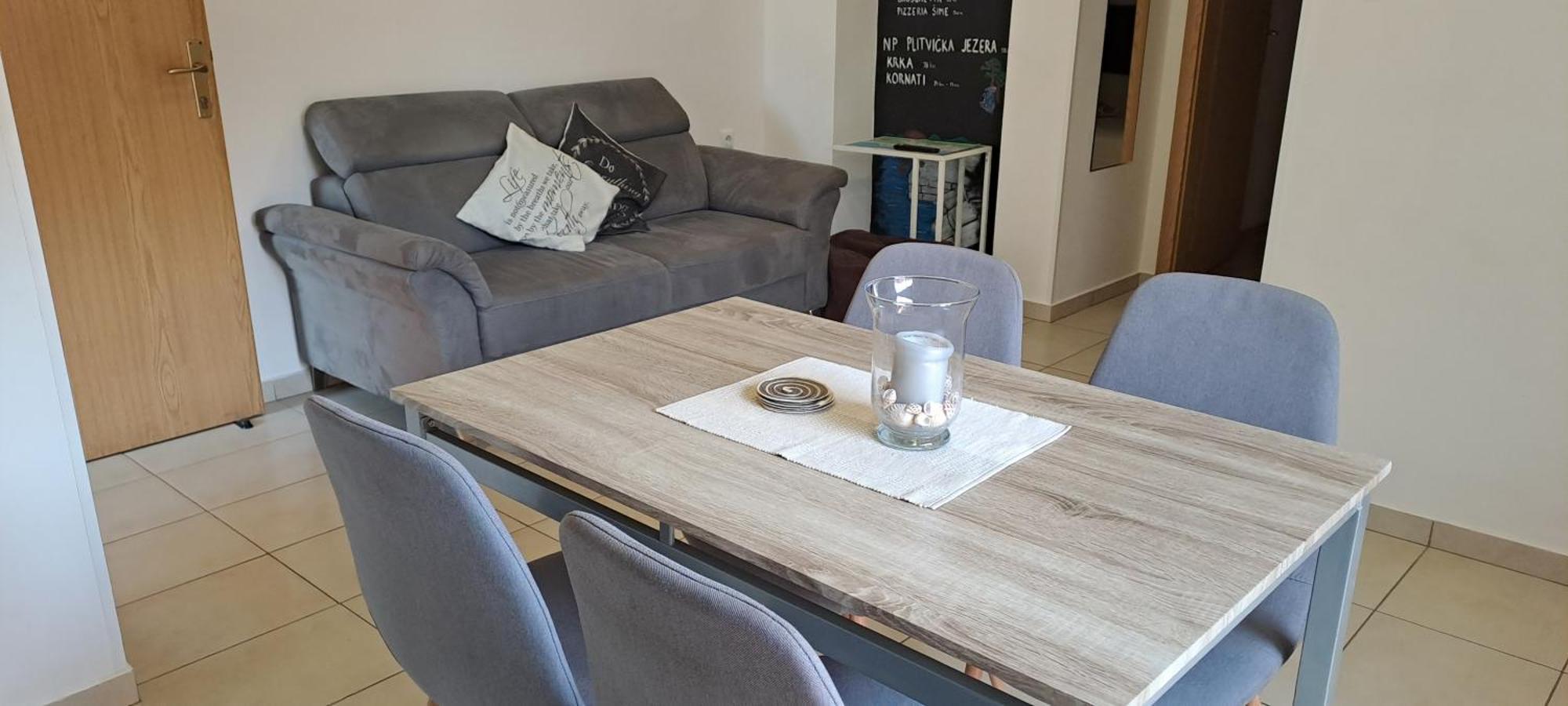 Natali Apartament *