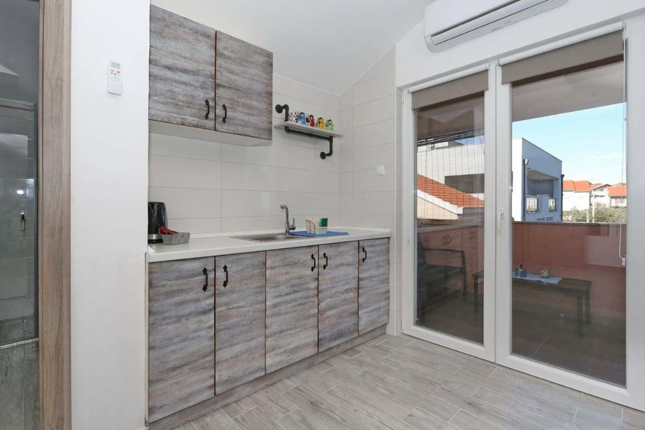 Natali Apartament *